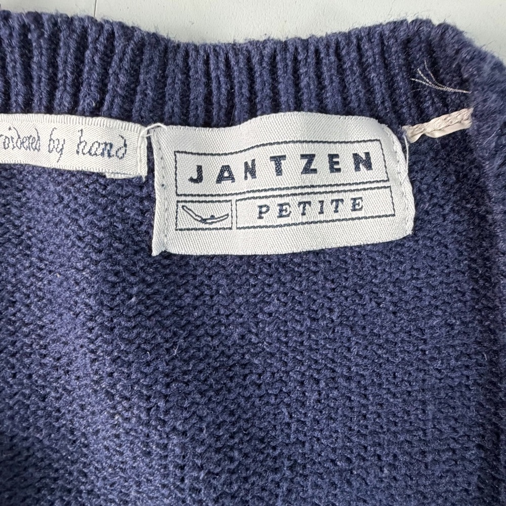 Jantzen Classics Cardigan Sweater Hand Embroidered Vintage Navy Floral Cabin L - Picture 4 of 6